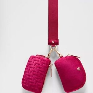 NWT LULULEMON DUAL POUCH WRISTLET MONOGRAM VELVET